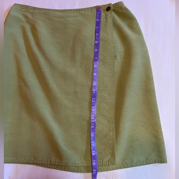Sortif USA soft muted lime green wrap skirt for women size medium. - Picture 5 of 10